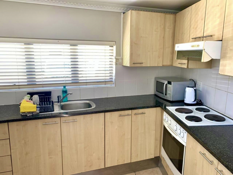 To Let 0 Bedroom Property for Rent in Sea Point Western Cape